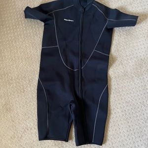 Women's wetsuits